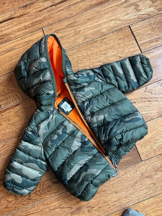 GAP Other - GAP Kids Green Camo Puffer Jacket with Orange Lining